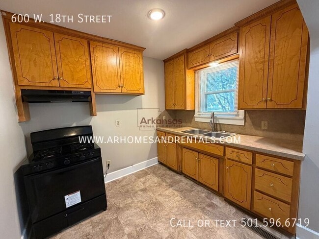 Photo - 600 W 18th St