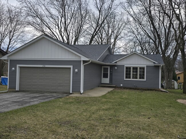 Photo - 210 Briar Cliff St SW House