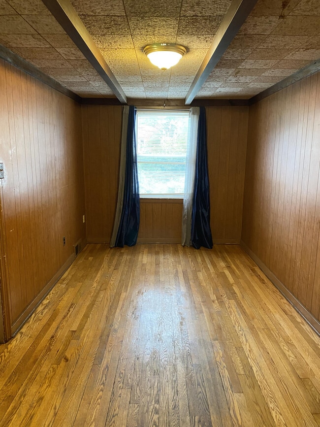Building Photo - 444 Hale Ave Rental