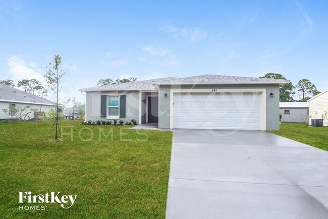 Photo - 591 Brickell St SE
