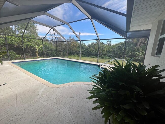 Photo - 285 Millport St NW