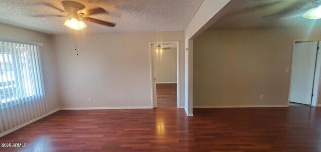 Photo - 824 W Fordham Dr