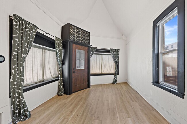 Photo - Modern 1-Bedroom Loft in Bay View – Update...