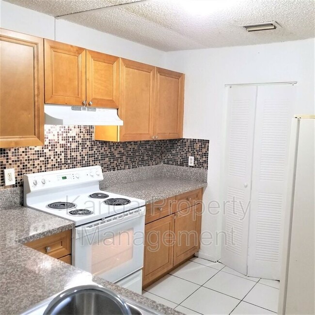 Photo - 11403 NW 35th St