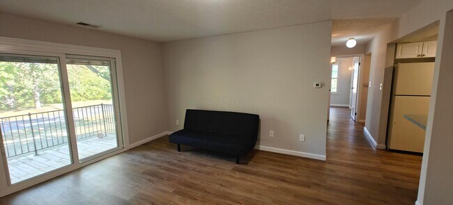 Building Photo - 1440 Slade Ave Unit 201 Rental