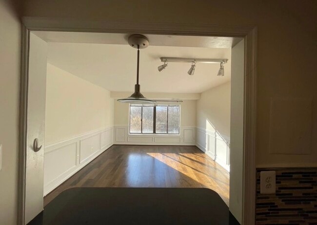 Photo - 6001 Arlington Blvd Unidad 503