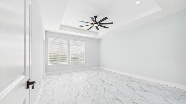 Photo - 3415 Daphne St