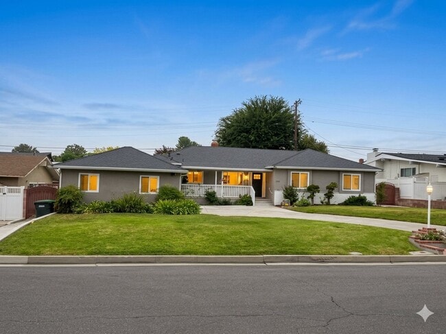 1700 El Dorado Ave