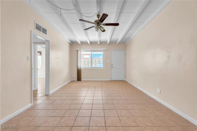 Photo - 710 N 10th St