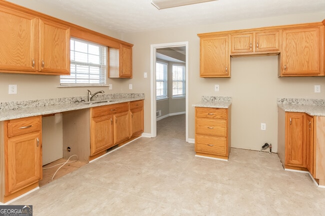 Photo - 519 Trinity Tr