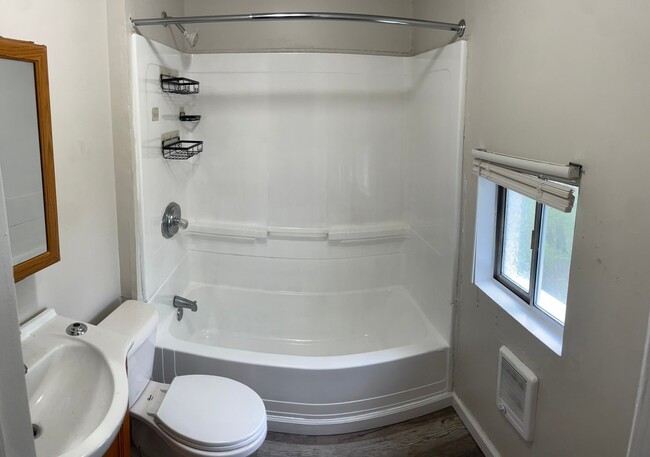 Photo - 2022 Plainview Ave Unit first Floor