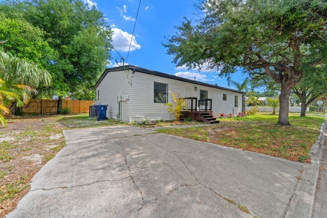 Photo - 6402 N Highland Ave