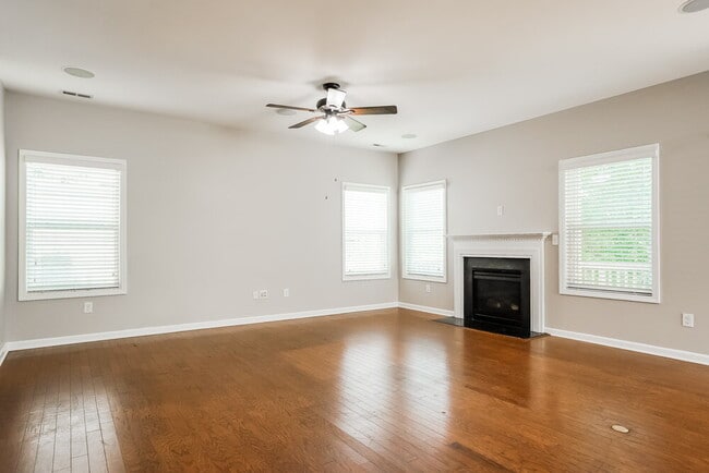 Photo - 115 Switchback Street