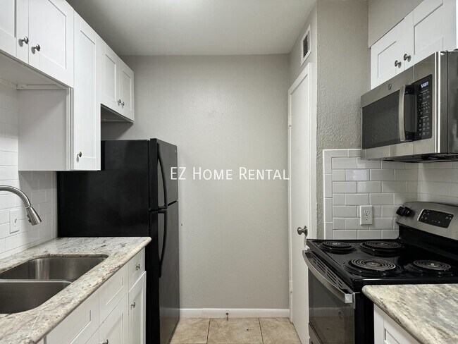 Photo - 2101 6th Ave N