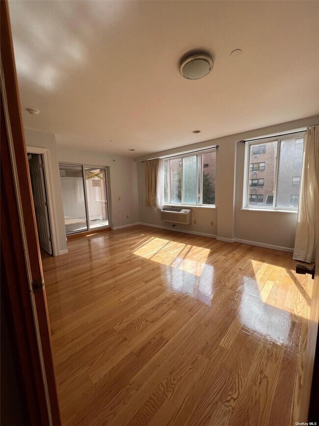 Photo - 63-14 Queens Blvd Condo