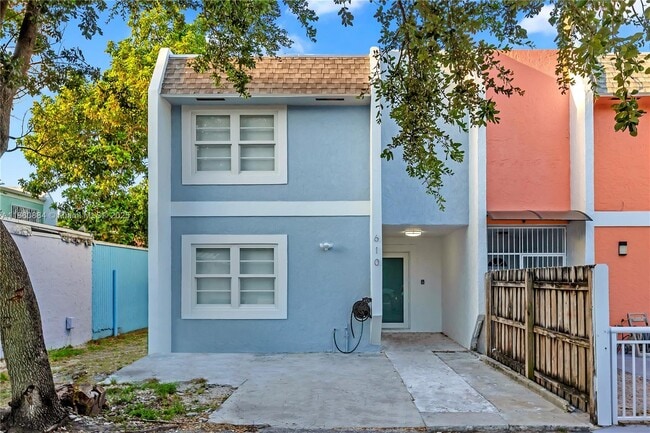 Building Photo - 610 NW 11th St Rental