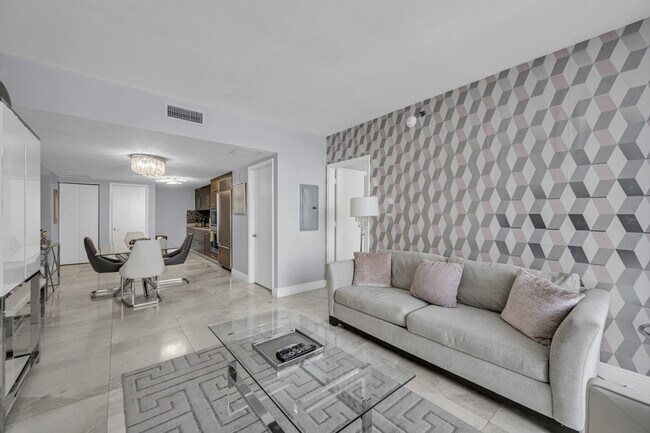 Photo - 485 Brickell Ave Unit SI ID1520403P