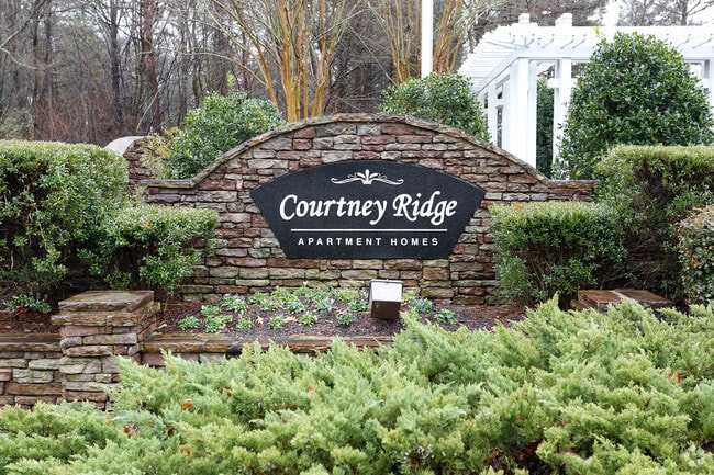 Courtney Ridge Apartments For Rent in Charlotte, NC