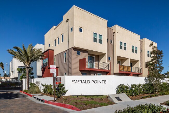 Photo - Emerald Pointe