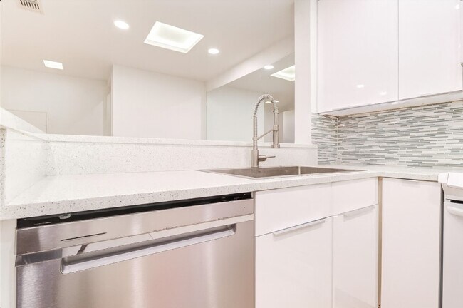 Photo - 2829 Timmons Ln Unit 167