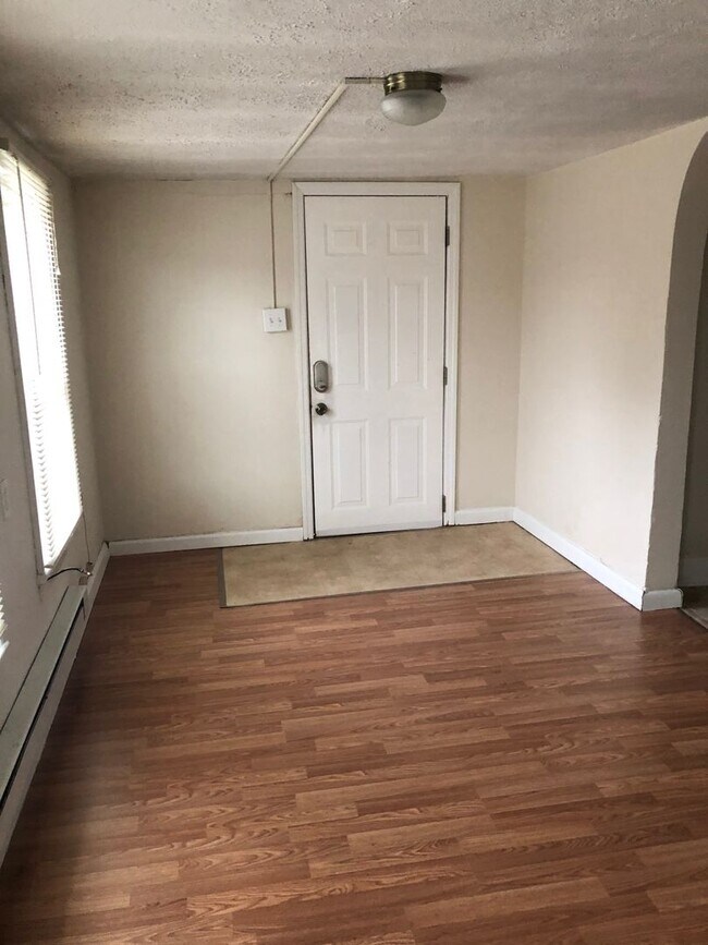 Photo - 327 Green St Unit Apt 3