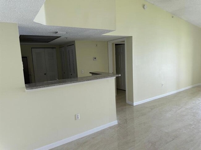 Photo - 5061 Wiles Rd Unit 202