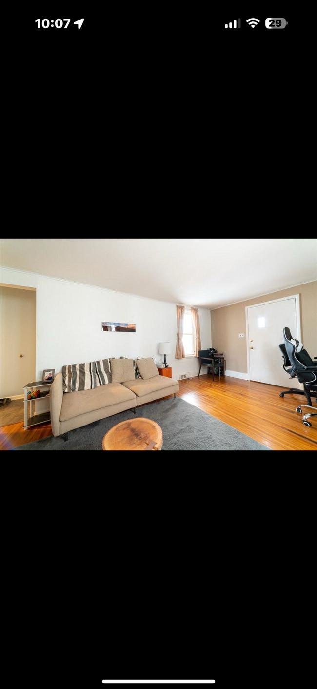 Photo - 229 W Elm St Unidad Apt 1