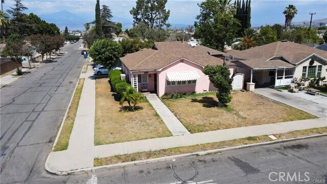Photo - 601 S Bunker Hill Dr House