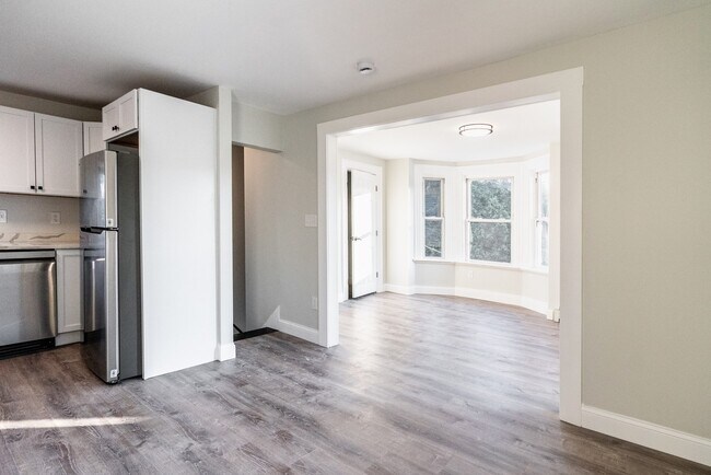 17 Bickerton St