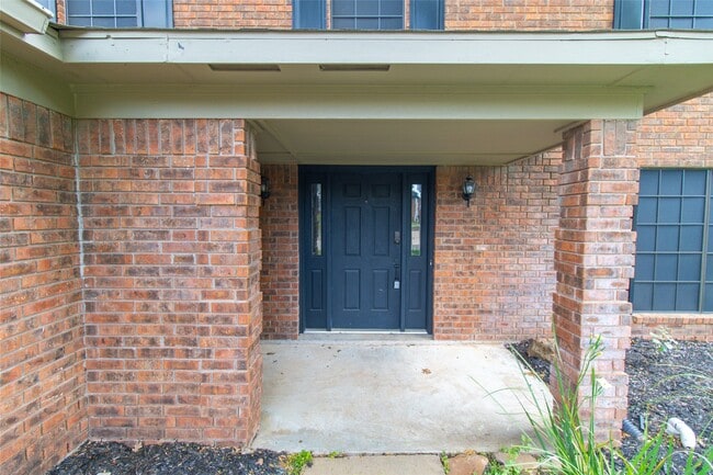 Photo - 3322 Whispering Way Dr