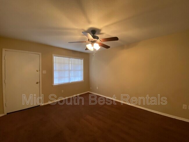 Photo - 3988 Oakshire St