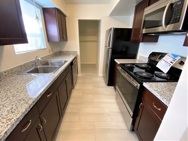 Photo - Amherst Apartments