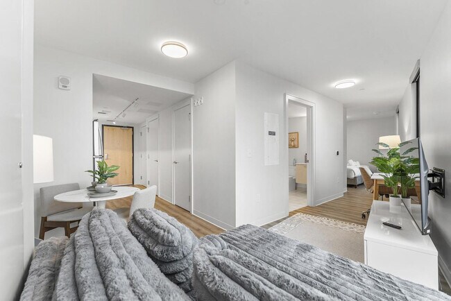 Photo - 280 Western Ave Unit SI ID1240296P