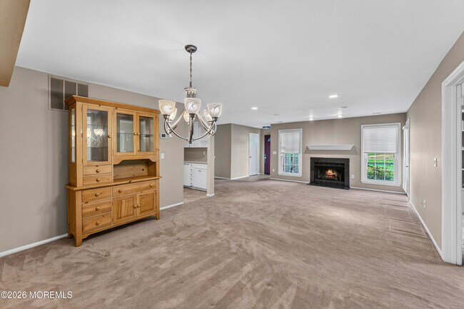 398 Hampton Pl