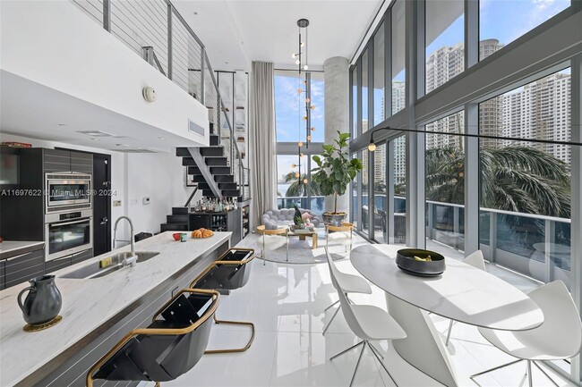 Building Photo - 200 Biscayne Blvd Way Unit 309 Rental
