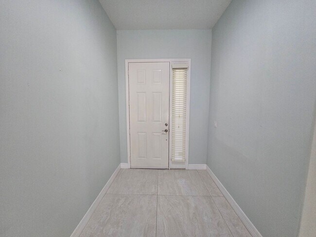 Photo - 739 South Ocracoke Square SW