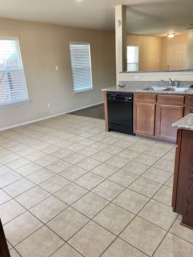 Photo - Open Floorplan and Amazing Resort Style Community!