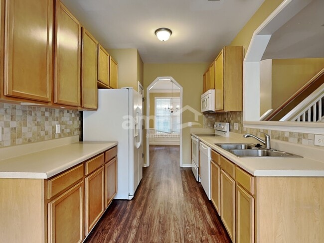 Photo - 8229 Marshall Brae Dr