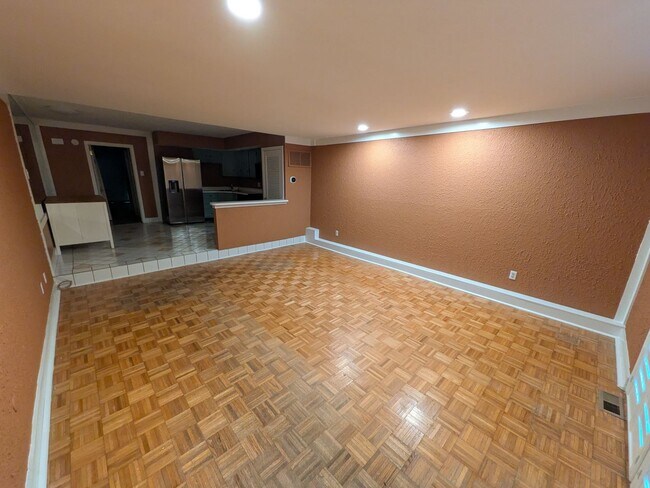 Photo - 10A Riverhill