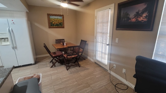 Photo - 5576 W Rochelle Ave.