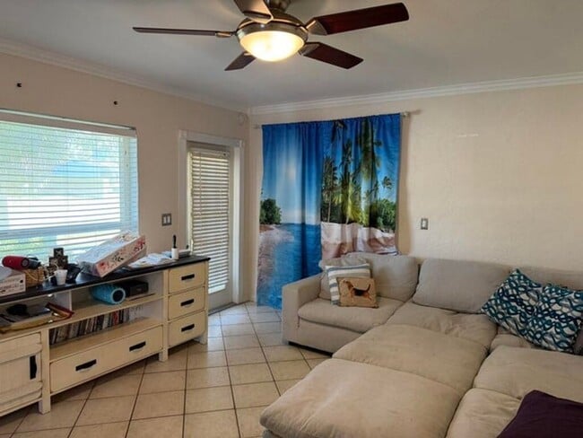 Photo - 1014 W Drew St