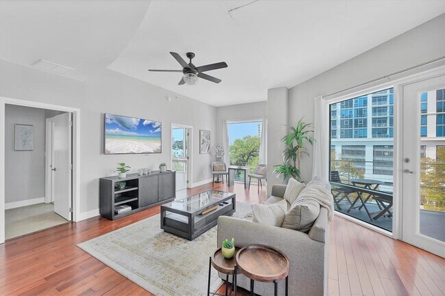 Photo - 525 E Jackson St Unit 609