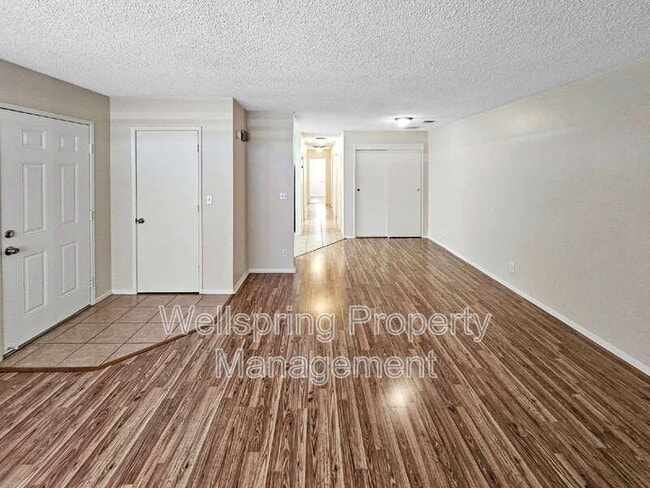 Photo - 305 S Richmond Rd Unit B