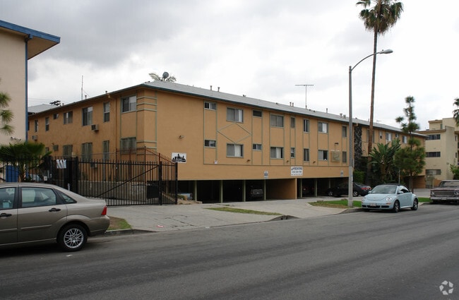 334 S. Hobart Blvd