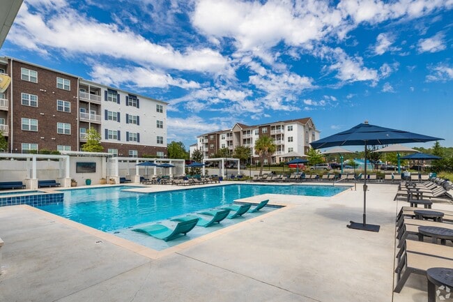 Photo - The Met Apartment Homes