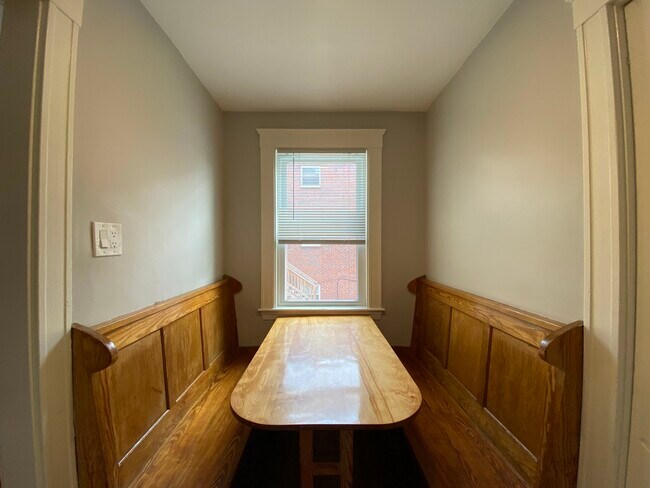 Photo - 651 Washington St