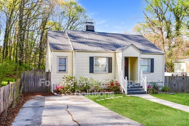 Photo - 2203 Maywood St
