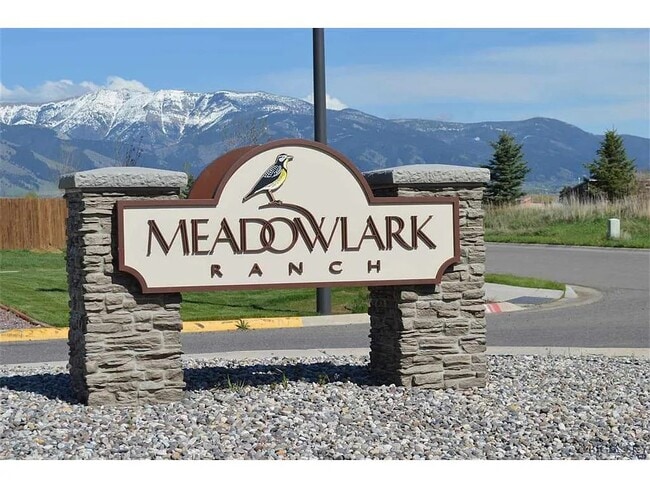 Building Photo - 906 Powers Blvd