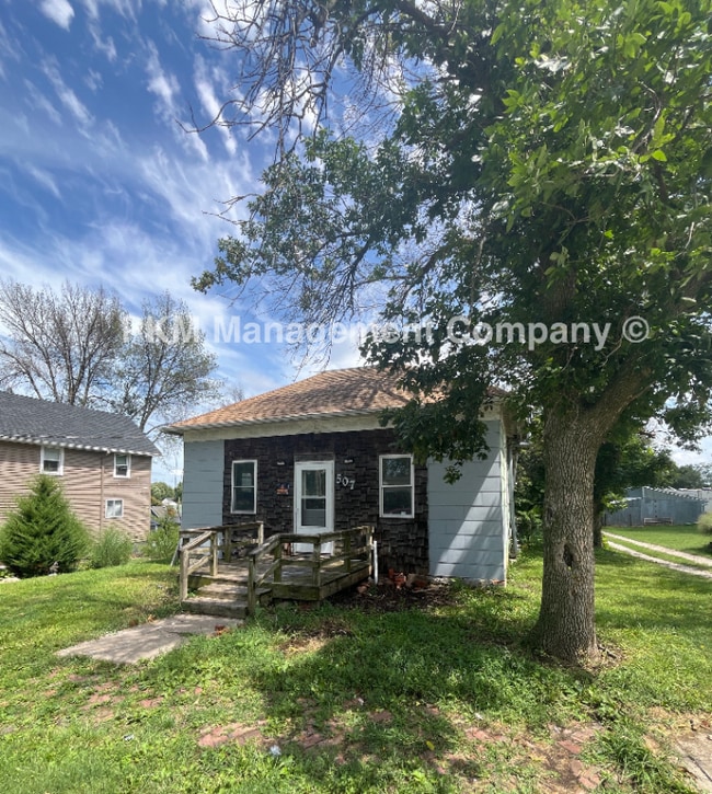 Building Photo - 507 Fir St Rental