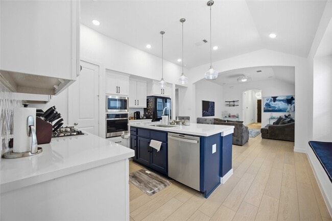 Building Photo - 908 Pismo Crk Ln